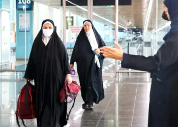 ایرانی حجاج کے پہلے قافلے کی عرعر سرحدی گزر گاہ کے ذریعے سعودی عرب سے روانگی