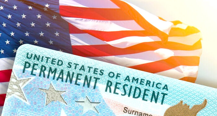 امریکہ آنے والوں کیلئے نئی وارننگ: ویزا اور گرین کارڈ منسوخی کا نیا قانون نافذ