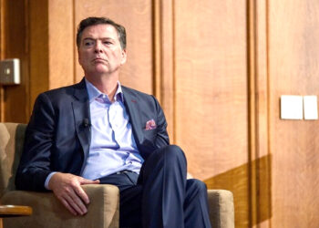 ٹرمپ پر تنقید کرنے پر ایف بی آئی کے سابق ڈائریکٹر جیمز کومی کا سیکرٹ سروس نے تعاقب کیا