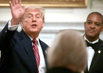 غزہ سے 10 اسرائیلی قیدیوں کو جلد رہا کیا جائیگا: ڈونالڈ ٹرمپ کا اعلان