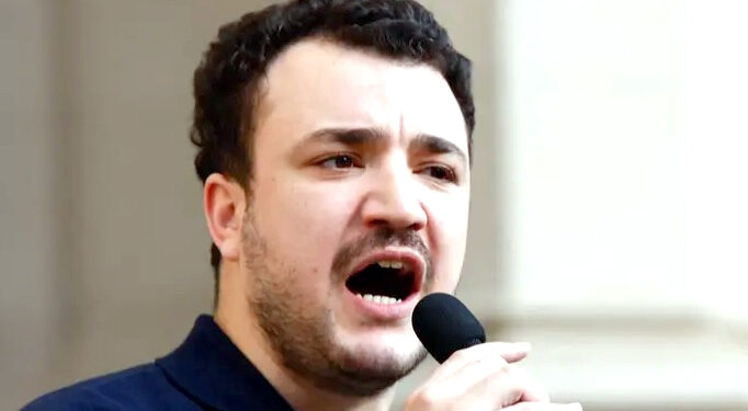 فلسطینی حامی احتجاجی رہنما نے ٹرمپ پر 20 ملین ڈالر ہرجانے کا مقدمہ دائرکردیا