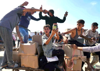 غزہ: امریکی کنٹریکٹرز کا بھوک سے نڈھال فلسطینیوں پر گولیاں چلانے کا انکشاف