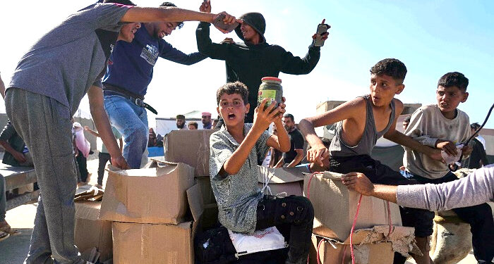 غزہ: امریکی کنٹریکٹرز کا بھوک سے نڈھال فلسطینیوں پر گولیاں چلانے کا انکشاف