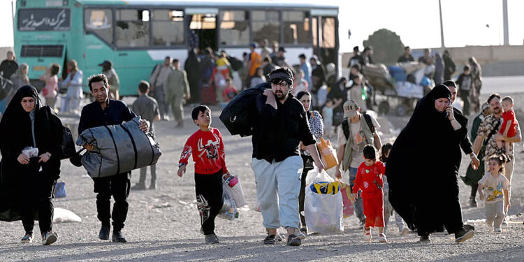 افغان پناہ گزینوں پرایران کا سنگین الزام!