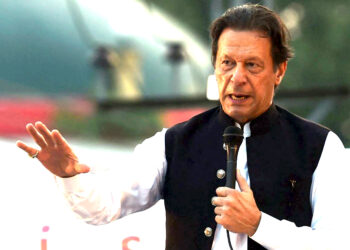 سپریم کورٹ نے عمران خان کی ضمانت کی درخواستوں پر پنجاب حکومت کو نوٹس جاری کر دیے