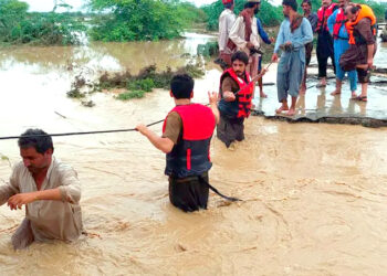 16 لاکھ افراد کو شدید سیلاب سے بچانے کی کوششیں جاری