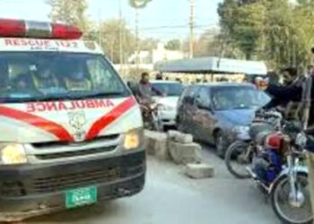 کرم میں مسافر گاڑی پر فائرنگ