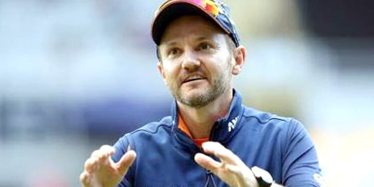 پاکستان ہندوستان کے چیلنج کے لیے تیار ہے: ہیسن