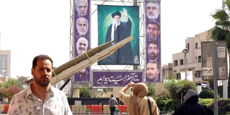 امریکہ : ایرانی میزائل اور ڈرون پروگرام سے وابستہ 32 شہریوں اور اداروں پر پابندیاں عائد