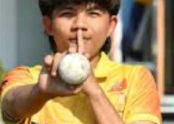 کرکٹ کی دنیا میں بھوٹان کا دھماکہ: سونم یشے نے آٹھ وکٹیں لے کر عالمی ریکارڈ پاش پاش کر دیا