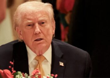 ’بائیں بازو کے کچرے‘ کو بھی کرسمس مبارک: ٹرمپ