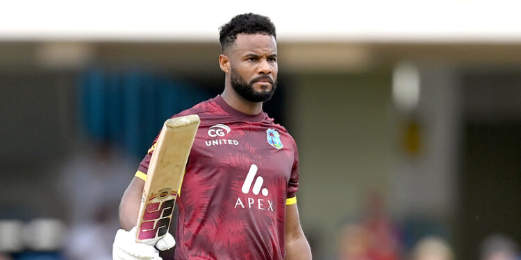 شائی ہوپ کی سنچری اور جسٹن گریوز کی نصف سنچری نے ویسٹ انڈیز کی اننگز کو سنبھالا