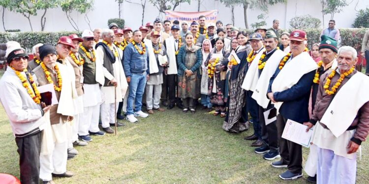 سا بق فوجیوں نے جس حب الوطنی کا مظاہرہ کیا وہ ناقا بل فراموش ہے :ڈی ایم