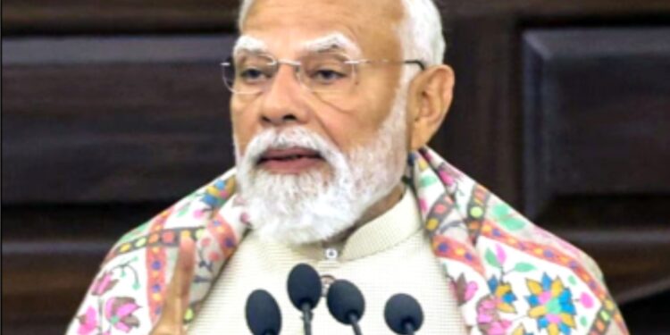 ہماری جمہوریت تناور درخت کی مانندہے : وزیر اعظم