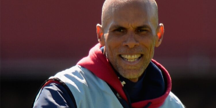 ویسٹ انڈیز کے جمی ایڈمس کی 58 ویں سالگرہ آج