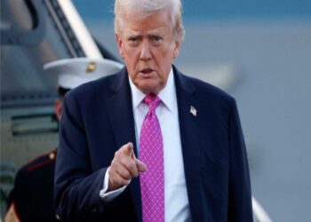 وینزویلا 3 سے 5 کروڑ بیرل تیل امریکہ کو منتقل کرے گا: ٹرمپ