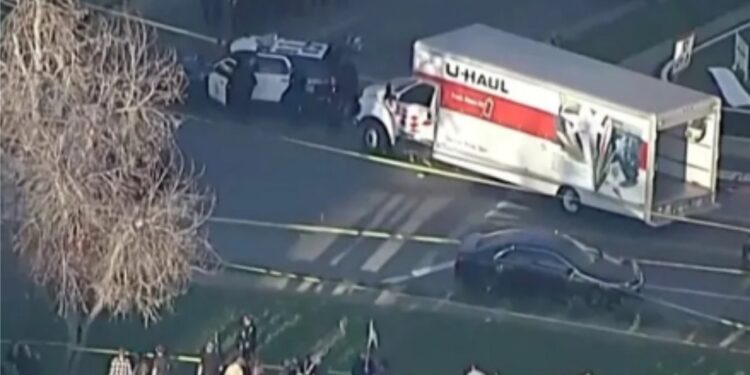 امریکہ کے لاس اینجلس میں ایرانی حامی مظاہرین پر ٹرک چڑھانے کی کوشش،ڈرائیور گرفتار