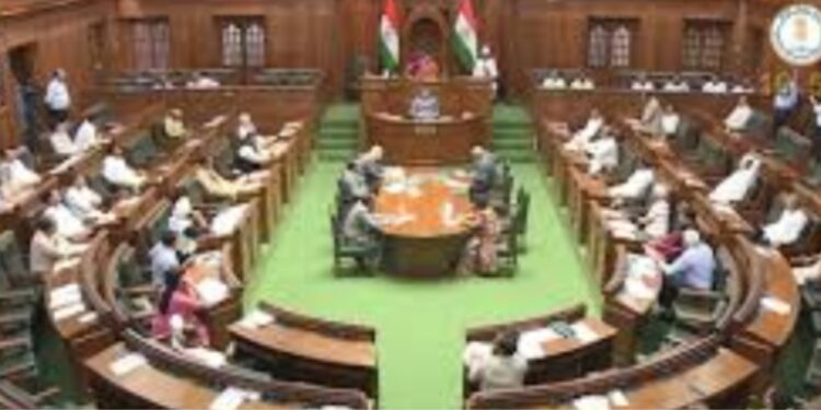 اورنگ زیب کو بی جے پی لیڈران کب تک گالیاں دیتے رہیں گے