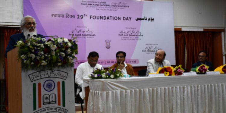 اردو یونیورسٹی طلبہ کی زندگیوں میں انقلاب پیدا کر رہی ہے