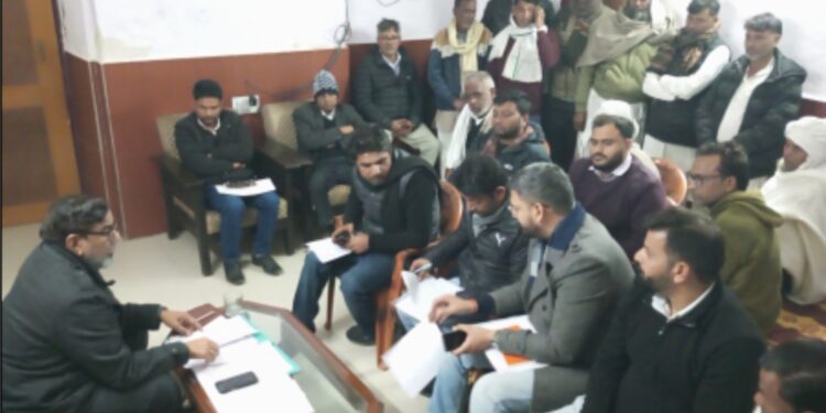 سینیئر لیڈرآفتاب احمد کی عہدیداروں کے ساتھ میٹنگ،دیہی ترقیاتی کاموں کو تیز کرنے پردیا زور