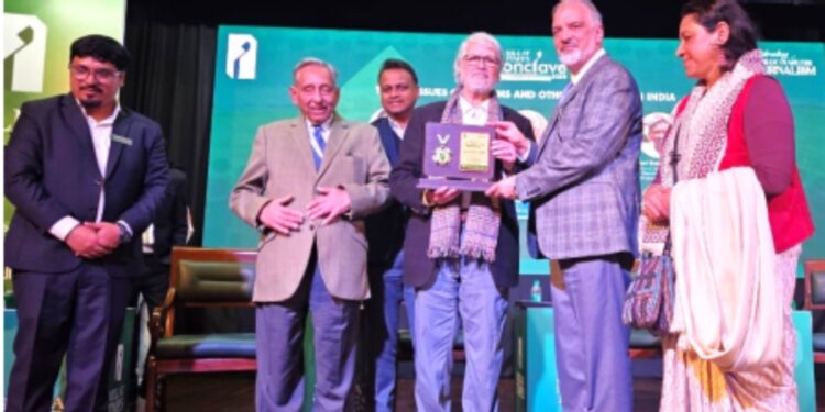 مفاد عامہ کی صحافت کی ایک دہائی کا جشن: نجیب