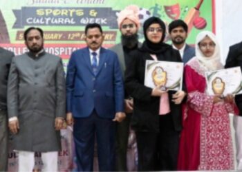 علم اور کھیل دونوں ہی انسان کی شخصیت کو نکھارتے ہیں
