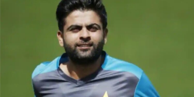 پی ایس ایل میں منتخب نہ ہونے پر احمد شہزاد لائیو شو میں رو پڑے