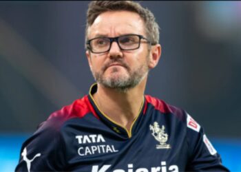 اپنے وطن کے خلاف کسی دوسرے ملک کی نمائندگی کرنا آسان نہیں : مائیک ہیسن