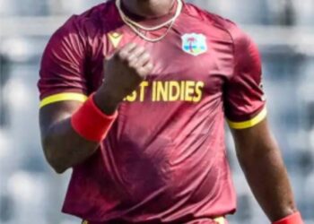 ویسٹ انڈیز کا جنوبی افریقہ کو 177 رنز کا ہدف: روماریو شیفرڈ کی جارحانہ ففٹی