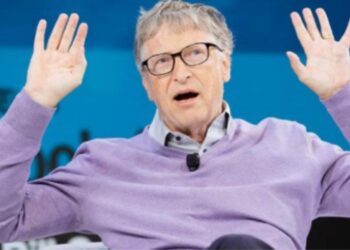 بل گیٹس کا ازدواجی زندگی کے دوران روسی خواتین سے تعلقات کا اعتراف