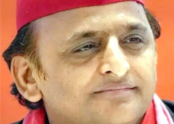 اتر پردیش انتشار کی حالت میں ہے ، اکھلیش کا بی  جے پی پر حملہ، ترقیاتی کاموں سے لوگ محروم