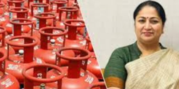 ہولی دیوالی پر دہلی سرکار مفت دے گی سیلنڈر، شرطوں کے ساتھ