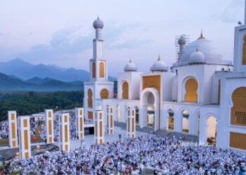 رمضان المبارک قرُبِ خداوندی کے حصول کا بہترین ذریعہ  انڈین گرانڈ مسجد میں یومیہ عالیشان اجتماعی افطار کا اہتمام