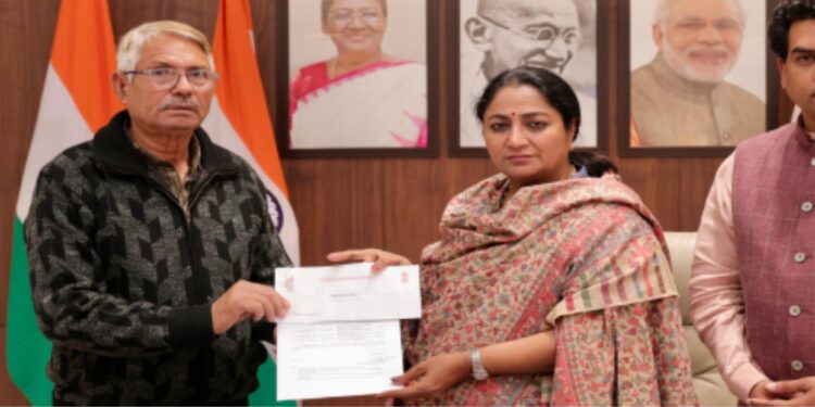 ریکھا گپتا نے گوا کلب آتشزدگی میں ہلاک ہونے والوں کے لواحقین کو10 لاکھ روپے دیئے