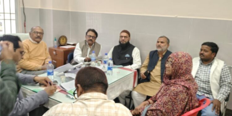 44 عازمین حج کی ہوئی میڈیکل اسکریننگ ، صدر اسپتال کے ڈپٹی سپرنٹنڈنٹ کی قیادت میں ڈاکٹروں کی تین رکنی ٹیم نے کی اسکریننگ، 18 اپریل سے شروع ہوگی جدہ کے لیئے روانگی