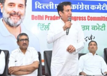 اگر بی جے پی حکومت نے اپنا تانا شاہی رویہ جاری رکھا تو ہم سڑکوں پر آکر ملک کو بچانے کی جنگ لڑیں گے: دیویندر یادو