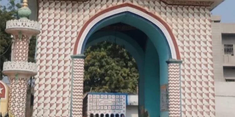 نالندہ ضلع شب قدر کی بابرکت رات کی شام سے ہی مساجد میں نمازیوں کی عبادات کی آواز سے گونج اٹھا