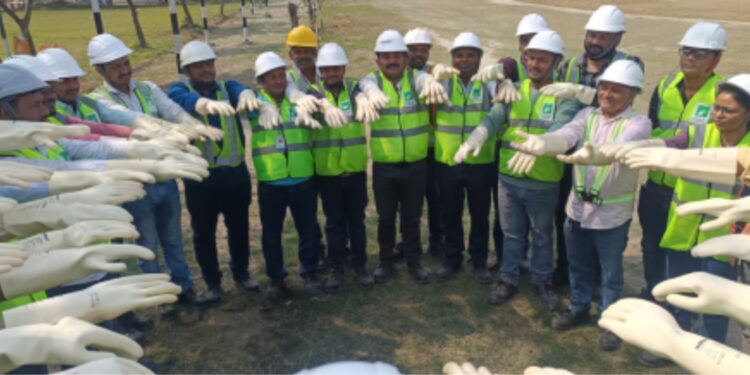 انڈس ٹاور مظفرپور زون کے زیرِ اہتمام سڑک تحفظ اور بیداری مہم، اے او ایم نتیشور شاہی نے ٹیکنیشنوں کو دیا خصوصی تربیتی پروگرام