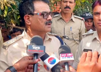 آم کے درخت کی ڈال پر تنازع خونی تصادم میں تبدیل، 56 سالہ شخص کی موت، 8 زخمی