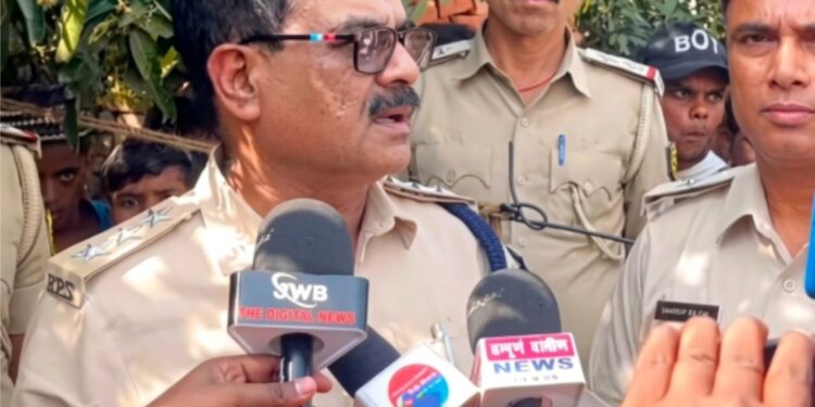 آم کے درخت کی ڈال پر تنازع خونی تصادم میں تبدیل، 56 سالہ شخص کی موت، 8 زخمی