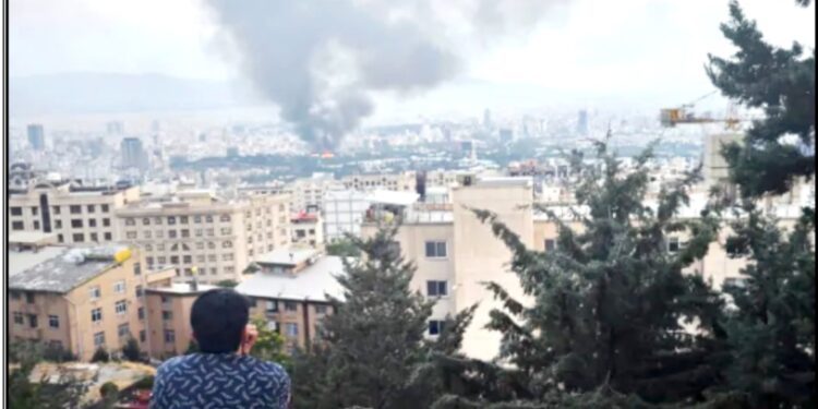 آیت اللہ خامنہ ای کی اہلیہ بھی شہید ، ایران نے اسرائیل پر مزید میزائل داغے