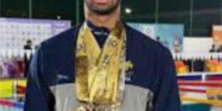 تیراک منیکانت ایل نے جیتا تیسرا طلائی تمغہ