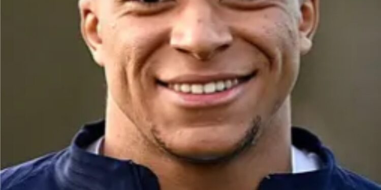 فرانس کی برازیل کے خلاف جیت، ایمباپے تاریخی ریکارڈ کے قریب