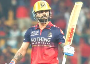 انڈین پریمیر لیگ میں میچ کی دوسری اننگ میں وراٹ کوہلی کے چار ہزار رن