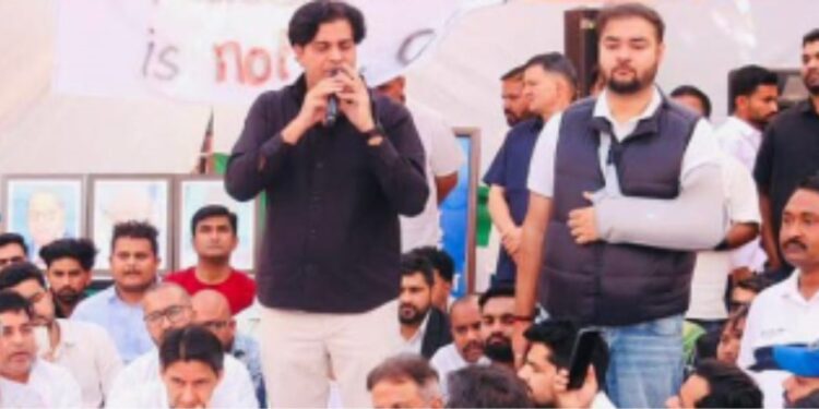 یوتھ کانگریس کی شرٹ لیس تحریک قابل ستائش اور تاریخی ہے: عمران پرتاپ گڑھی