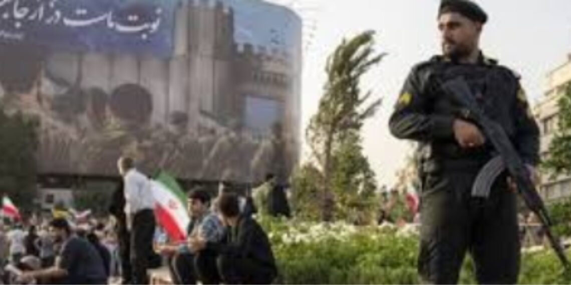 ایران میں جاسوسی کے الزام میں سینکڑوں افراد گرفتار