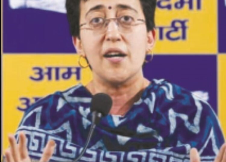 اگر ہمت ہے تو استحقاق کمیٹی کے سامنے کیجریوال کی سماعت کی لائیو اسٹریمنگ کرے بی جے پی: آتشی