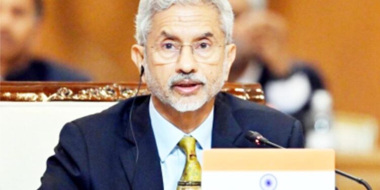 وزیر خارجہ جے شنکر کی فرانسیسی  صدر میکرون سے ملاقات