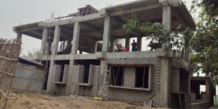 8 سال سے کروڑوں کی لاگت سے زیر تعمیر ضلع کے کئی سرکاری پنچایت بھون ہینڈ اوور ہونے سے قبل ہی کھنڈرات میں تبدیل، ممبر اسمبلی نے اٹھائے سوال