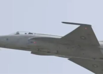 کینیڈا نے تل ابیب سے عملے کو واپس بلا لیا اور اپنے شہریوں سے ایران سے نکلنے کا انتباہ